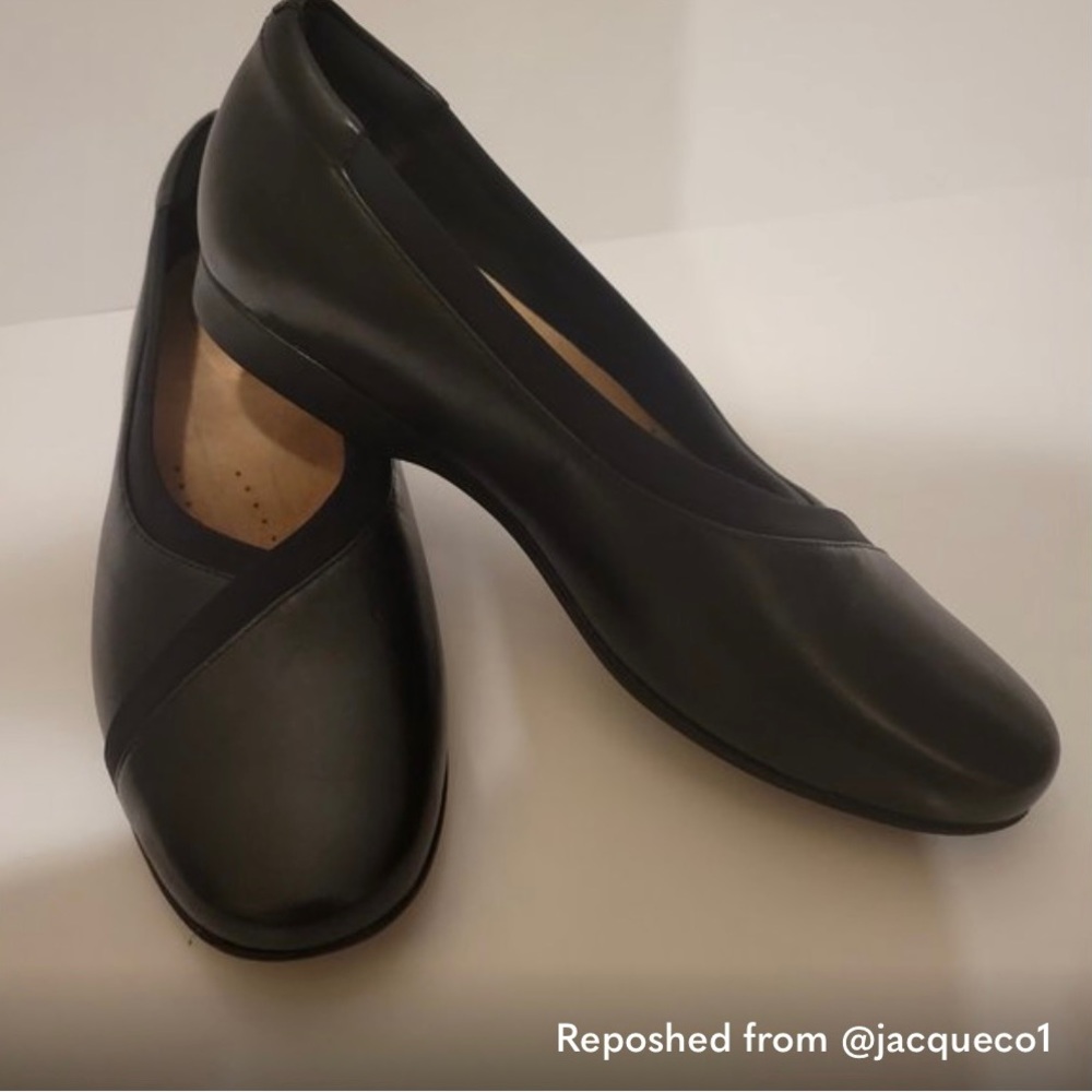 Women's Clarks Un Darcey Ease 2 Ballet Flat, Black Size 9
